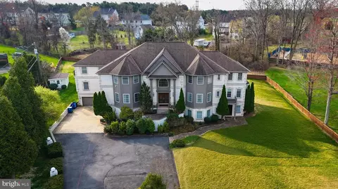 5717 Old Clifton Rd, Clifton, VA 20124