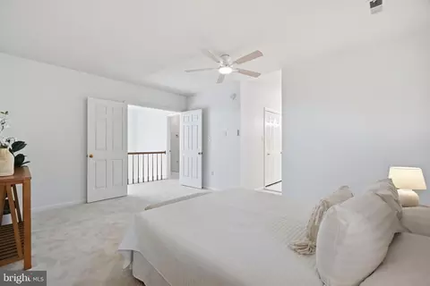 Bedroom - 1462 Hampton Hill Cir, Mclean, VA 22101 photo 3 of 8