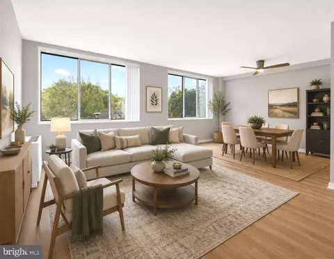 6641 Wakefield Dr #212, Alexandria, VA 22307