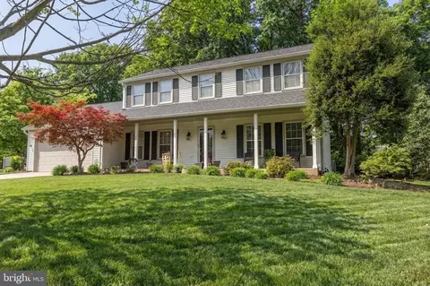 Exterior - 6553 Raftelis Rd, Burke, VA 22015 photo 3 of 8