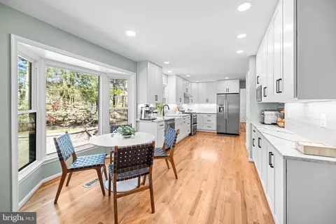 Kitchen - 6553 Raftelis Rd, Burke, VA 22015 photo 5 of 5