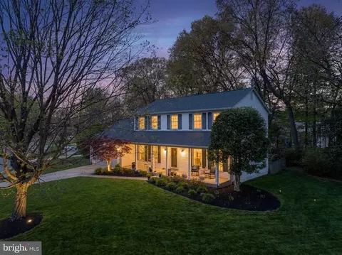 Exterior - 6553 Raftelis Rd, Burke, VA 22015 photo 2 of 8