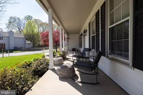 Exterior - 6553 Raftelis Rd, Burke, VA 22015 photo 6 of 8
