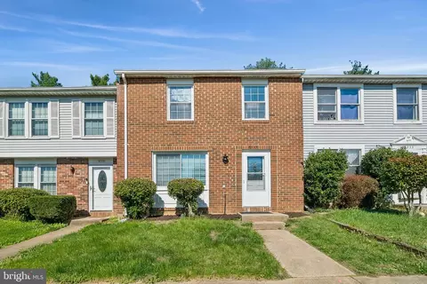 8333 Brockham Dr, Alexandria, VA 22309