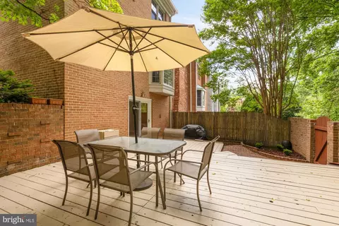 Exterior - 7416 Eldorado St, Mclean, VA 22102 photo 4 of 4