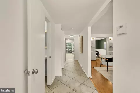 Entry Way - 7416 Eldorado St, Mclean, VA 22102 photo 2 of 2