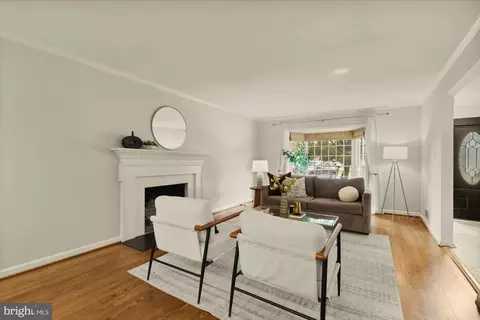 Living - 7416 Eldorado St, Mclean, VA 22102 photo 3 of 6