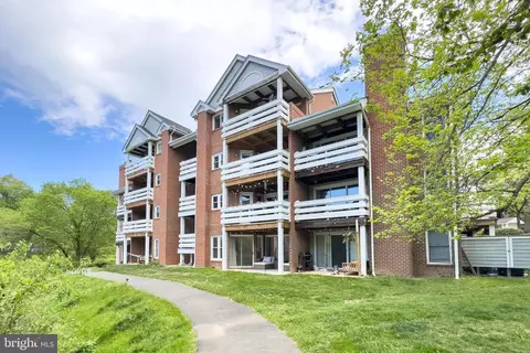 7594 A Lakeside Village Dr #A, Falls Church, VA 22042