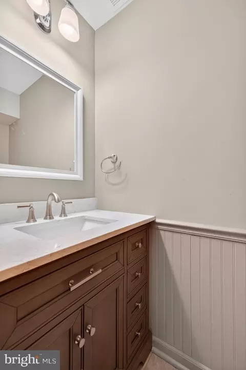 Bath - 6275 Kerrydale Dr, Springfield, VA 22152 photo 1 of 4
