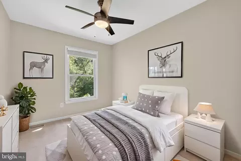 Bedroom - 6275 Kerrydale Dr, Springfield, VA 22152 photo 4 of 8