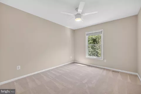 Bedroom - 6275 Kerrydale Dr, Springfield, VA 22152 photo 8 of 8