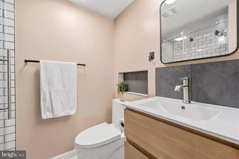 Bath - 6231 Greeley Blvd, Springfield, VA 22152 photo 5 of 5