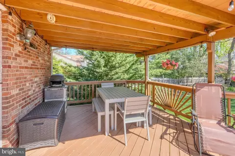 Exterior - 1557 Evers Dr, Mclean, VA 22101 photo 2 of 13