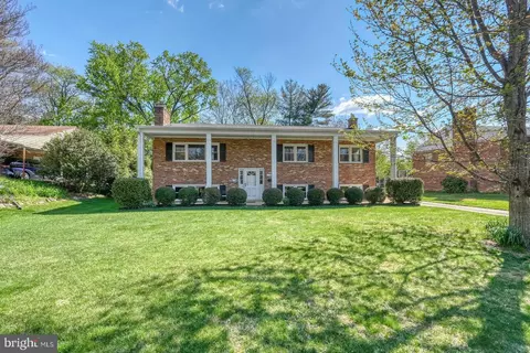 Exterior - 1557 Evers Dr, Mclean, VA 22101 photo 1 of 13
