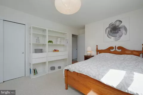 Bedroom - 1557 Evers Dr, Mclean, VA 22101 photo 5 of 7
