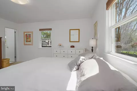 Bedroom - 1557 Evers Dr, Mclean, VA 22101 photo 3 of 7