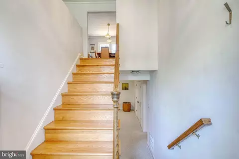 Entry Way - 1557 Evers Dr, Mclean, VA 22101 photo 1 of 1