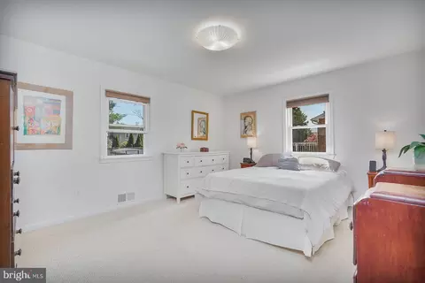 Bedroom - 1557 Evers Dr, Mclean, VA 22101 photo 1 of 7