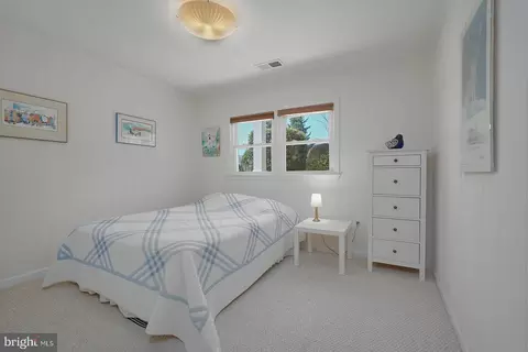 Bedroom - 1557 Evers Dr, Mclean, VA 22101 photo 7 of 7