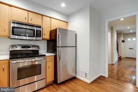 Entry Way - 1608 Dunterry Pl, Mclean, VA 22101 photo 1 of 6