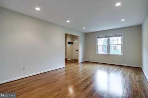 Living - 1608 Dunterry Pl, Mclean, VA 22101 photo 2 of 4