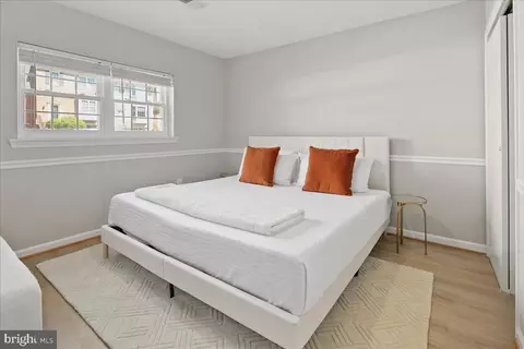 Bedroom - 7813 Wintercress Ln, Springfield, VA 22152 photo 11 of 13