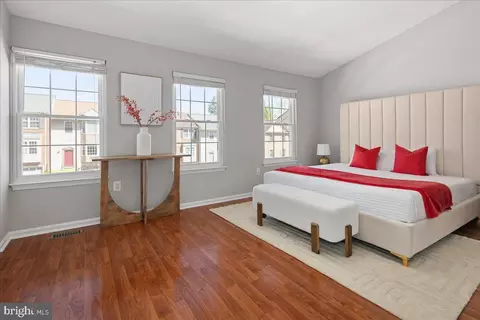 Bedroom - 7813 Wintercress Ln, Springfield, VA 22152 photo 1 of 13