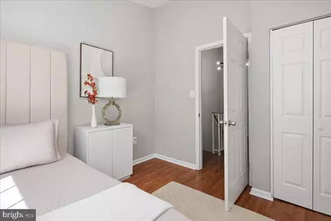 Bedroom - 7813 Wintercress Ln, Springfield, VA 22152 photo 7 of 13