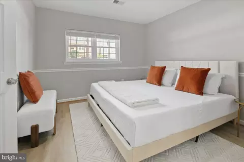 Bedroom - 7813 Wintercress Ln, Springfield, VA 22152 photo 12 of 13