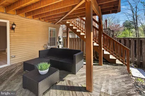 Exterior - 7813 Wintercress Ln, Springfield, VA 22152 photo 6 of 11