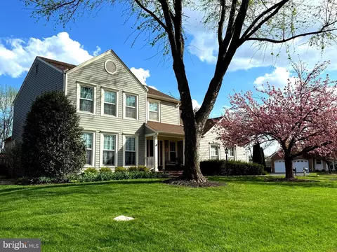 13392 Point Rider Ln, Herndon, VA 20171