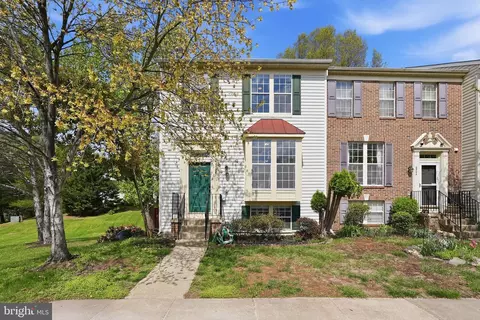 6508 Sharps Dr, Centreville, VA 20121