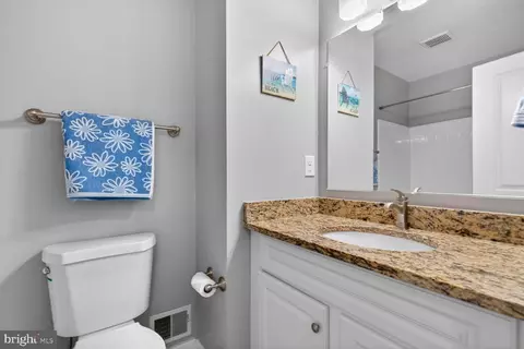Bath - 6811 Sydenstricker Rd, Springfield, VA 22152 photo 3 of 3