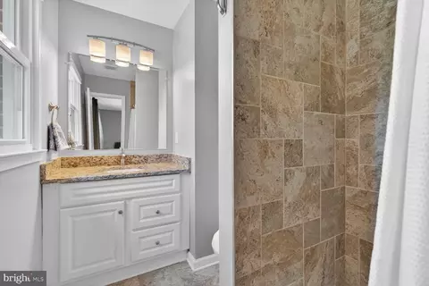 Bath - 6811 Sydenstricker Rd, Springfield, VA 22152 photo 2 of 3