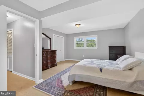 Bedroom - 6811 Sydenstricker Rd, Springfield, VA 22152 photo 2 of 6