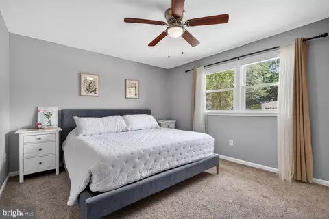 Bedroom - 6811 Sydenstricker Rd, Springfield, VA 22152 photo 1 of 6
