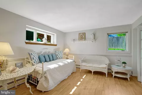 Bedroom - 1812 Birch Rd # A, Mclean, VA 22101 photo 9 of 13