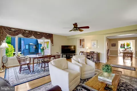 Living - 1812 Birch Rd # A, Mclean, VA 22101 photo 4 of 4