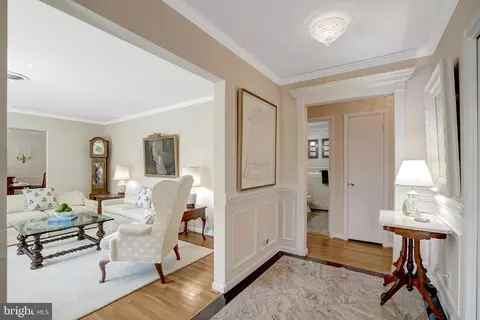 Entry Way - 1812 Birch Rd # A, Mclean, VA 22101 photo 3 of 8