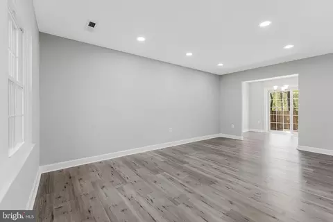 2254 Gunsmith Sq, Reston, VA 20191 photo 8