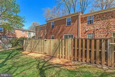 2254 Gunsmith Sq, Reston, VA 20191 photo 27