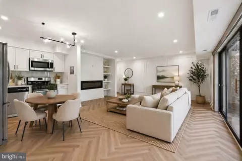 7839 Enola St #TA3, Mclean, VA 22102