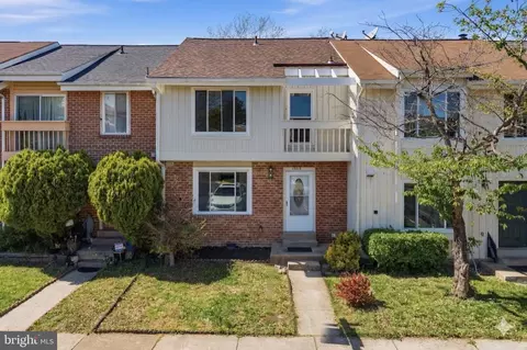 13315 Aiken Pl, Herndon, VA 20170