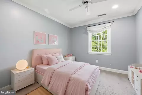 Bedroom - 7961 Hidden Bridge Dr, Springfield, VA 22153 photo 4 of 7