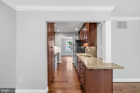 Entry Way - 7961 Hidden Bridge Dr, Springfield, VA 22153 photo 2 of 2
