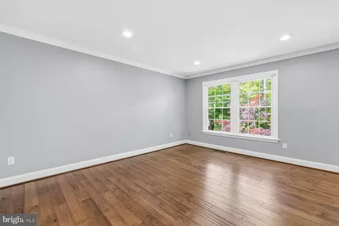 Living - 7961 Hidden Bridge Dr, Springfield, VA 22153 photo 4 of 8