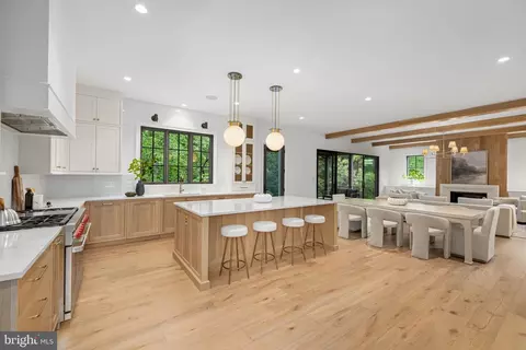 Kitchen - 2107 Elliott Ave, Mclean, VA 22101 photo 2 of 3