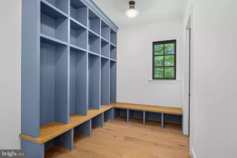 Entry Way - 2107 Elliott Ave, Mclean, VA 22101 photo 5 of 5