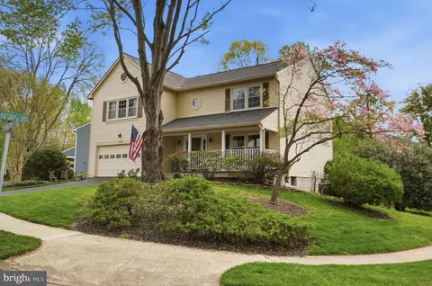 Exterior - 6700 Passageway Pl, Burke, VA 22015 photo 9 of 9