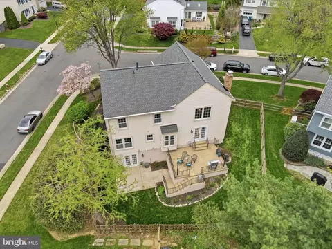 View/Area - 6700 Passageway Pl, Burke, VA 22015 photo 1 of 3